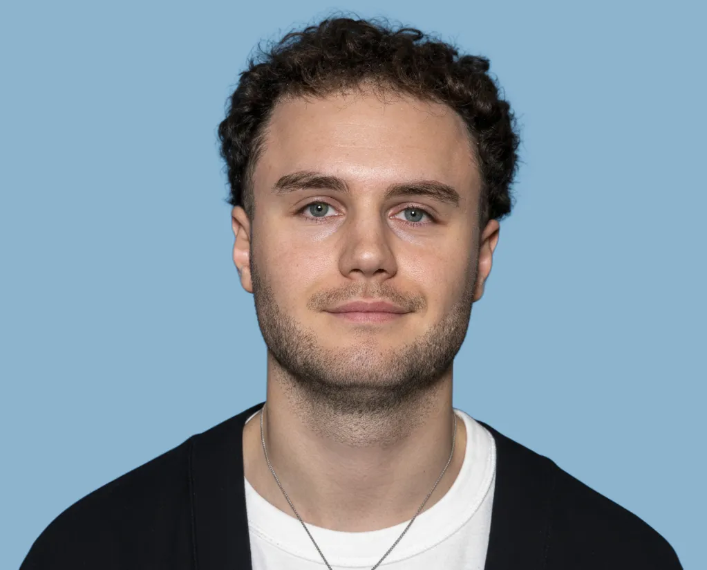 Portrait de Lucas Minelli, créateur de Nodoo Studio
